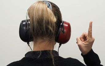 Sordità: servono diagnosi precoci e percorsi integrati