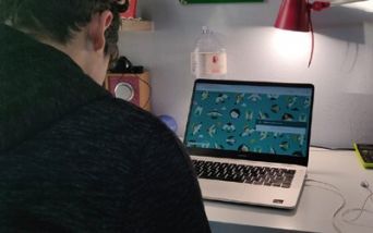 Didattica a distanza per il figlio di Achille